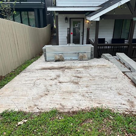 Atlanta Unit 2 Room 3 - Atlanta Bests Kept Secret Private Bedroom & Bathroom Exterior photo